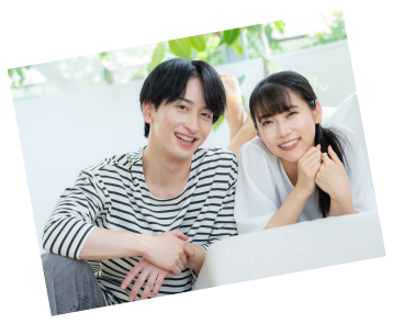 男女が笑っている様子