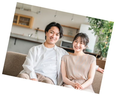 男女が笑っている様子